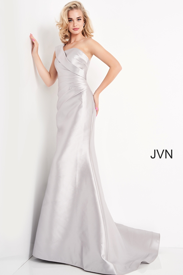 Evening Dresses & Formal Gowns