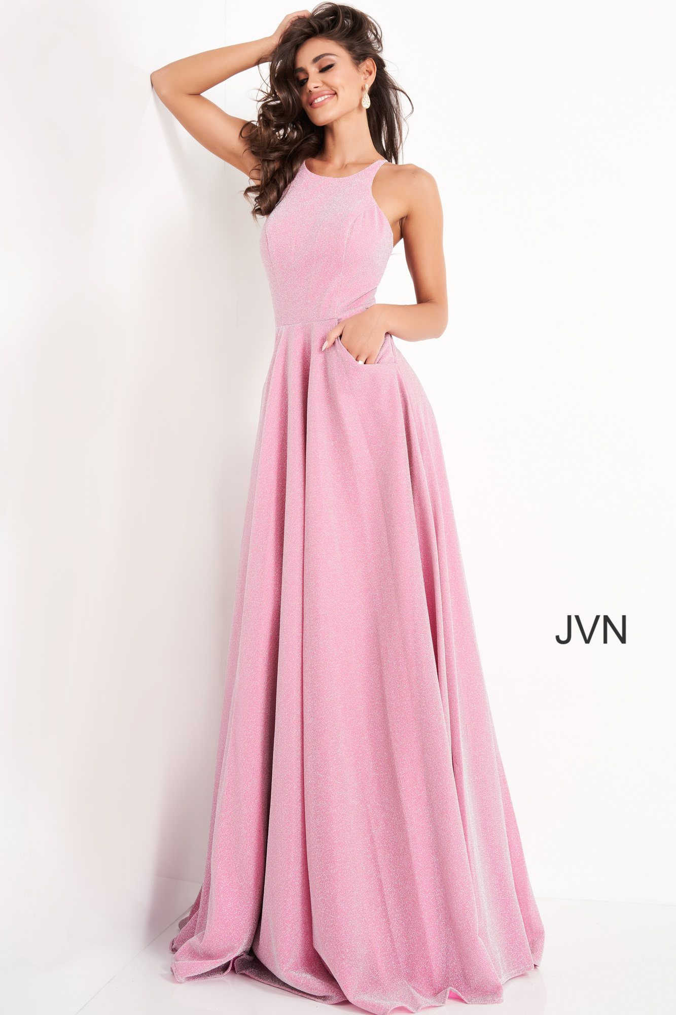 sleeveless prom dress